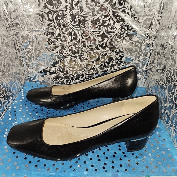 NATURALIZER WANDA GENUINE LEATHER N5 COMFORT BLACK SHOES LOW HEELS 8N - Picture 6 of 6